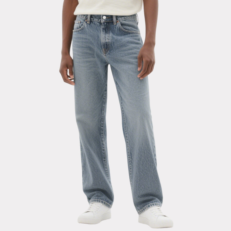 Men's Basic Straight Jeans Classic and Versatile