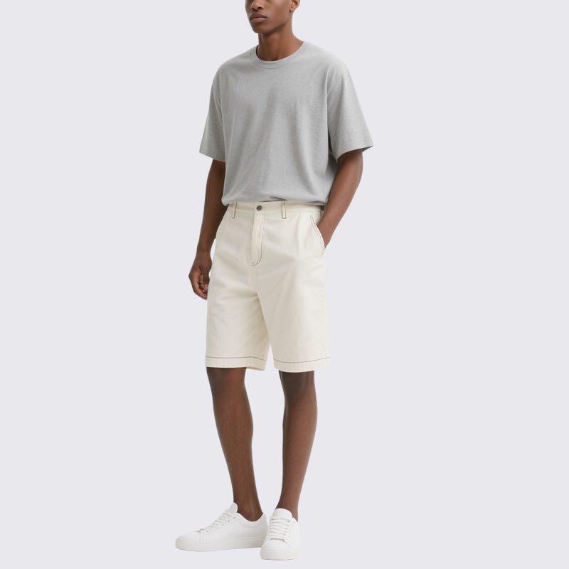 Men's Casual Shorts Are Simple in Design
