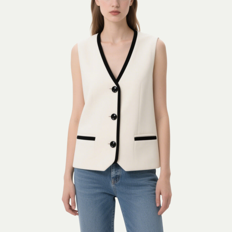 Classic Black and White Contrasting V-Neck Sleeveless Top